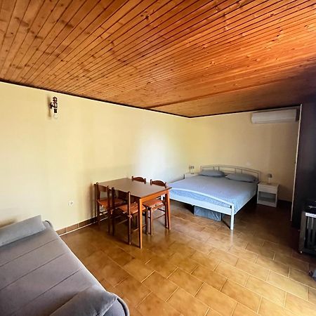 Apartma Korelc 科佩尔 外观 照片